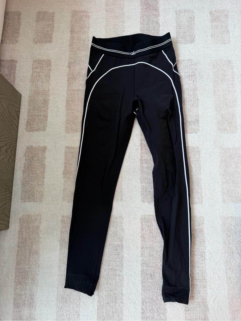 ALO Yoga Black Leggings with White Piping